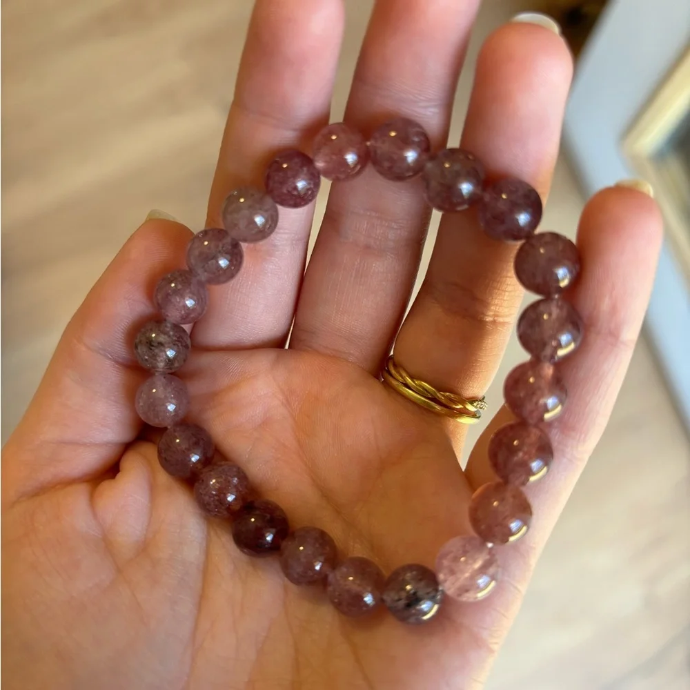 Crystal bracelet. - Picture 2 of 2